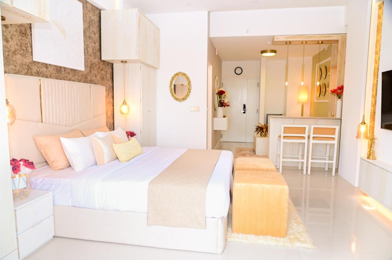 Ocean Breeze - Udaya Luxury Apartments เนกอมโบ ภายนอก รูปภาพ