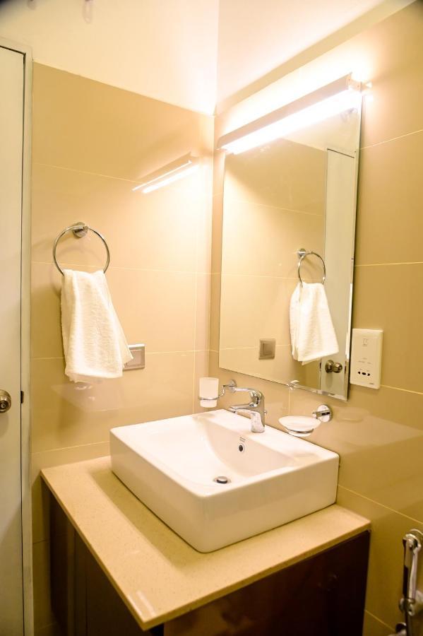 Ocean Breeze - Udaya Luxury Apartments เนกอมโบ ภายนอก รูปภาพ
