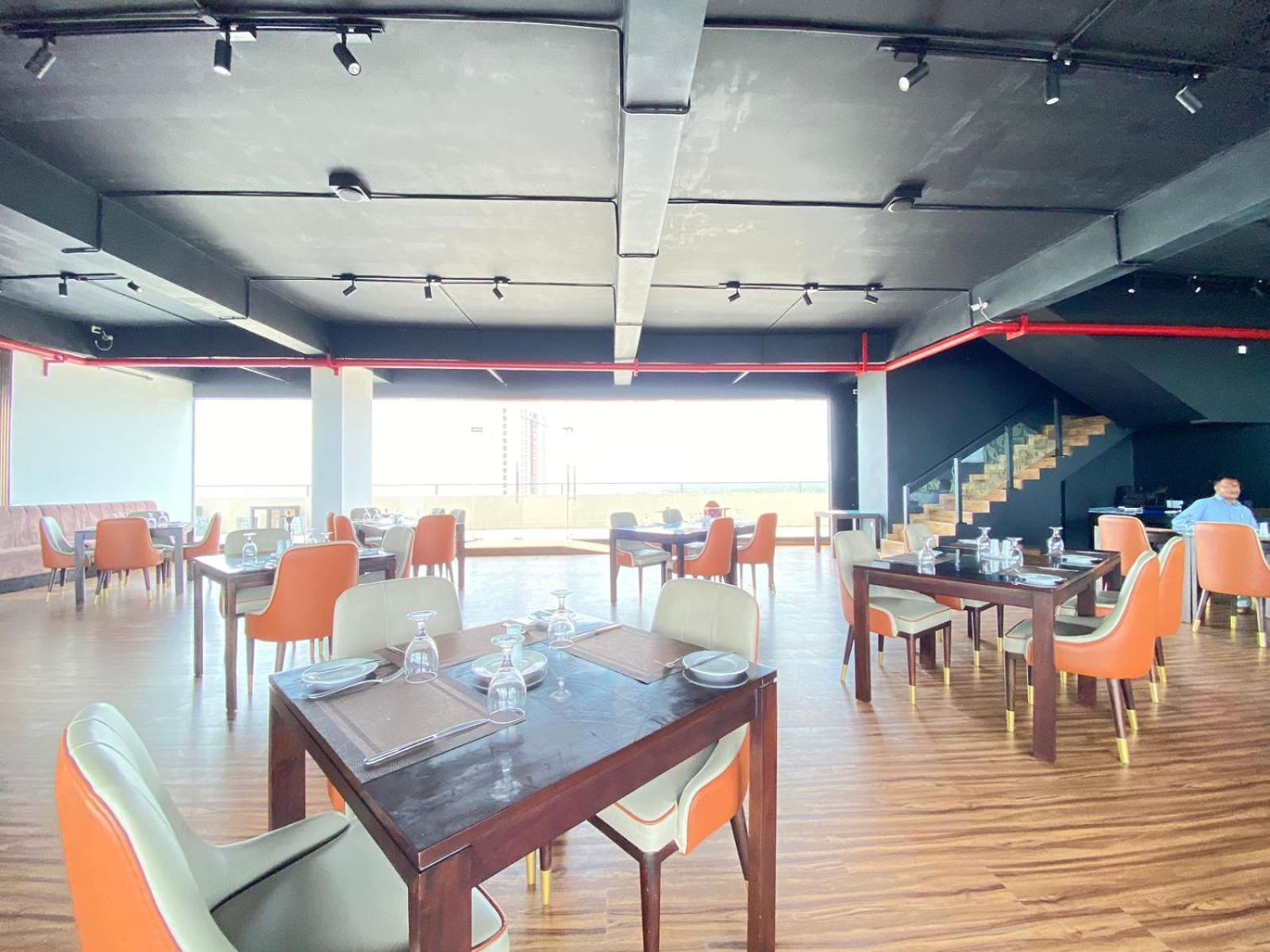 Ocean Breeze - Udaya Luxury Apartments เนกอมโบ ภายนอก รูปภาพ